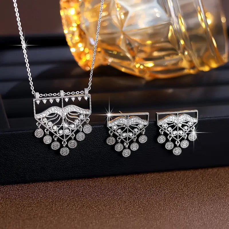 Set collana e orecchini vintage classico premium